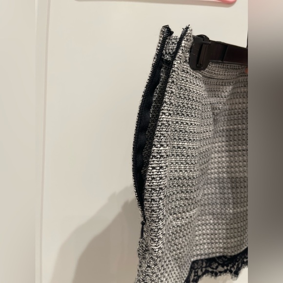 Plaid skirt - Picture 3 of 3